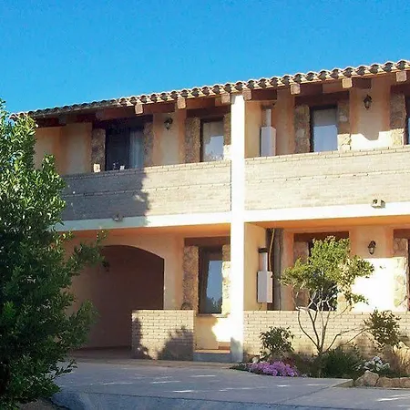 Aparthotel Giada *